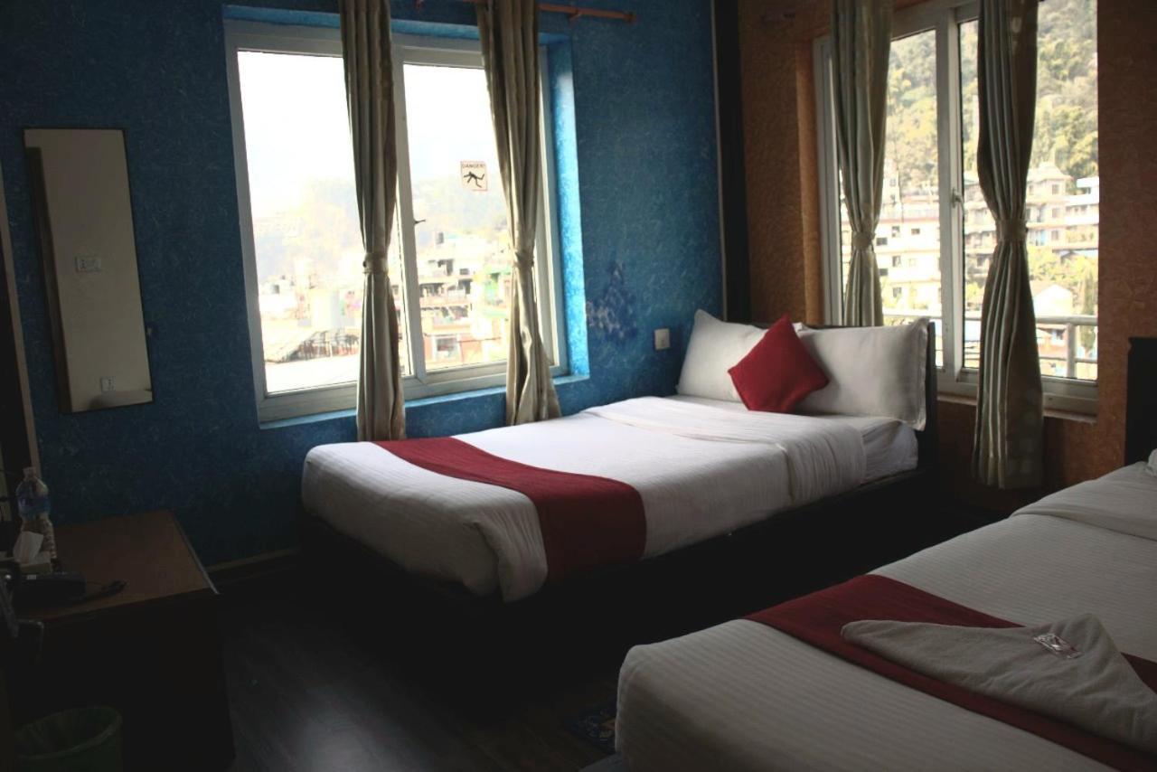 Hotel Old Durbar Pokhara Chambre photo