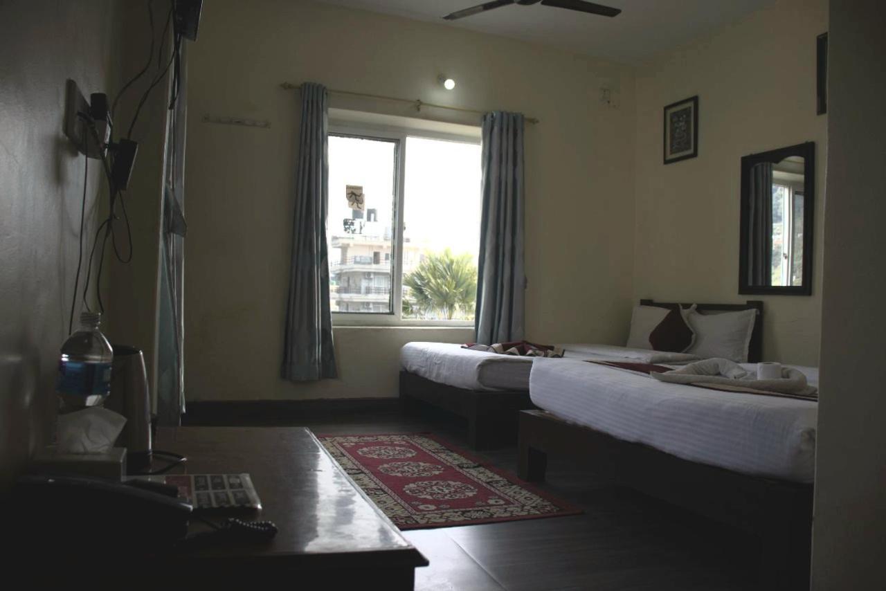 Hotel Old Durbar Pokhara Chambre photo