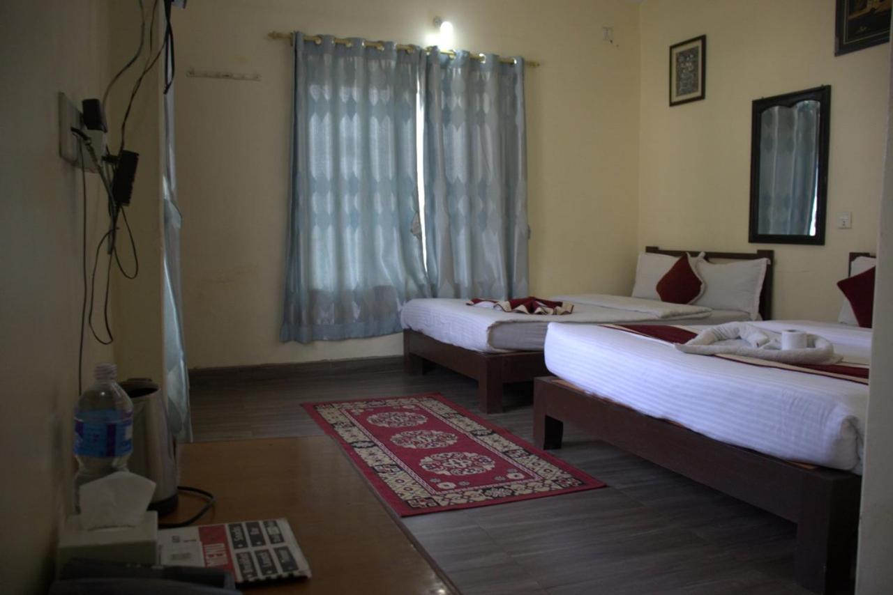 Hotel Old Durbar Pokhara Chambre photo